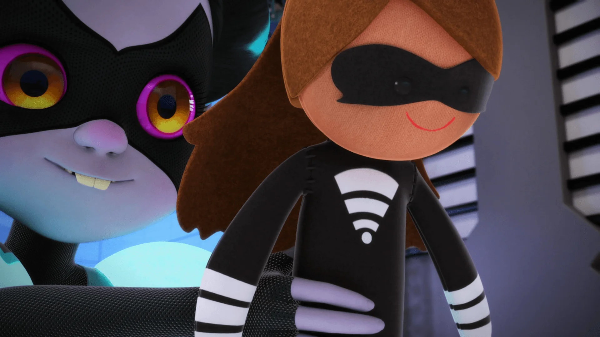 Lady Wifi Puppet - Image 4
