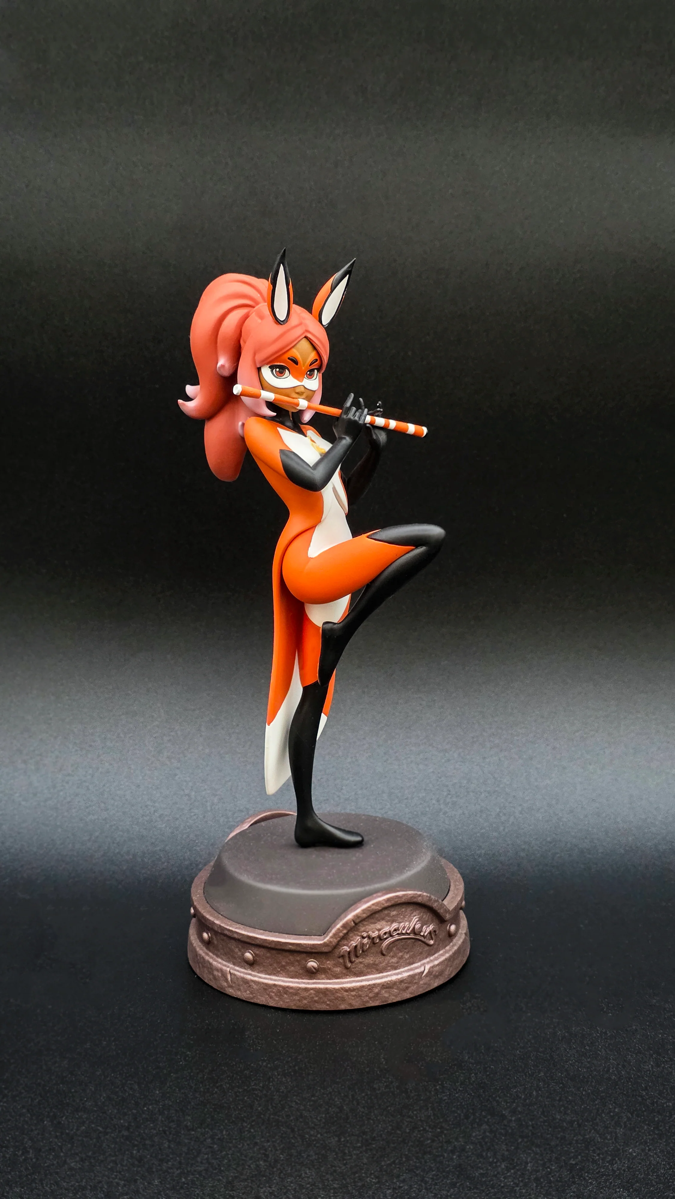 Rena Rouge – Premium Resin Art Figure - Image 6