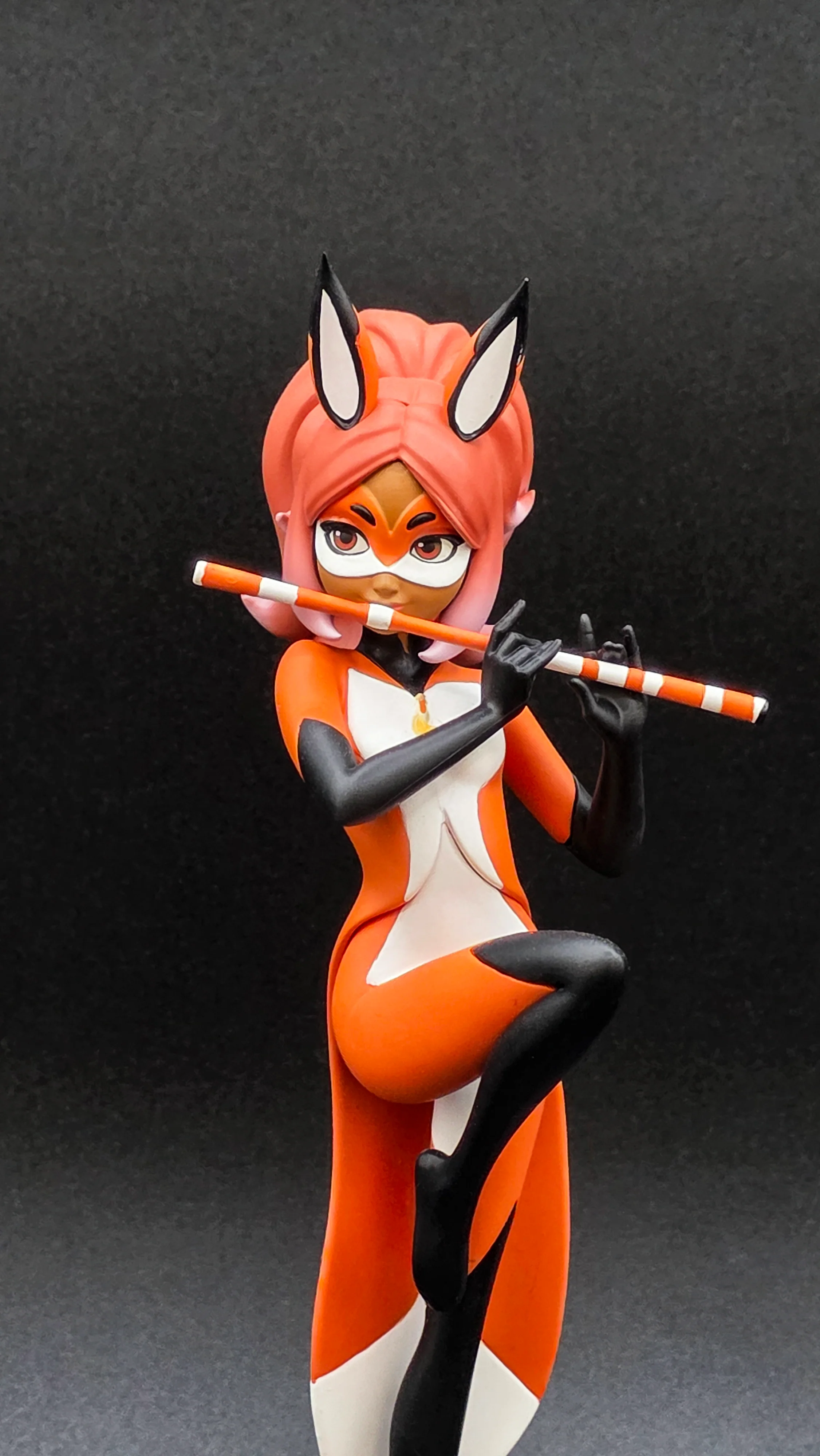Rena Rouge – Premium Resin Art Figure - Image 7